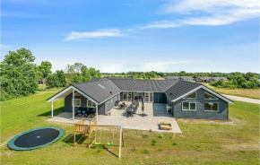 Beautiful Home In Grenaa With Private Swimming Pool, Can Be Inside Or Outside Grenå